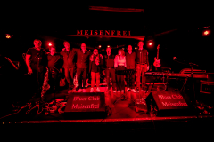 Band-verbeugt-sich